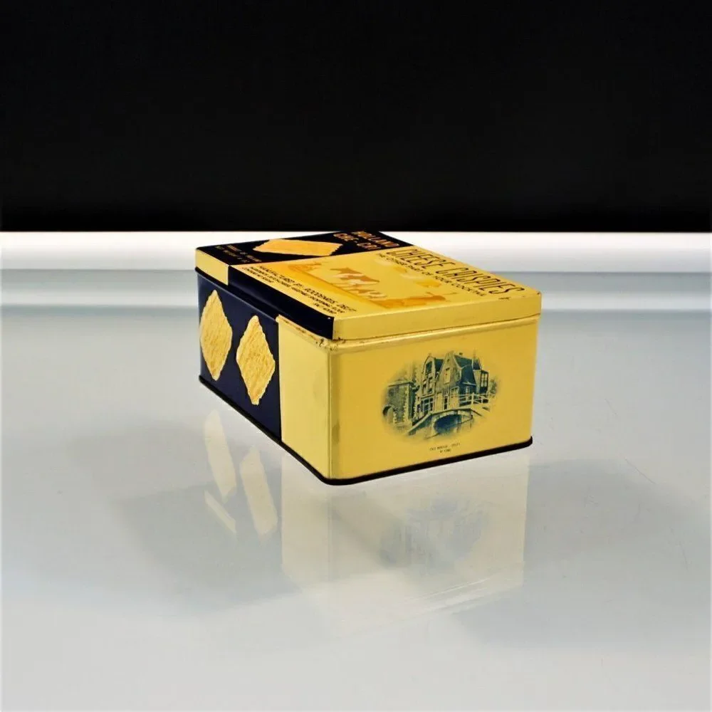 Che-Cri Cheese Crispies Metal Tin Vintage Delft Holland Advertising 7.5 oz Empty